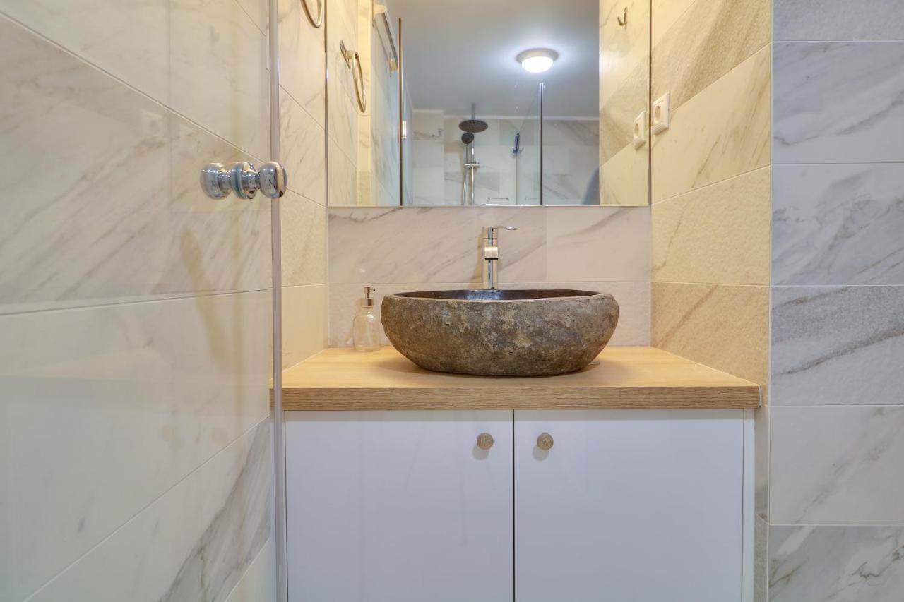 Jolly Suite - 1 Min. From Acropolis Museum, Афины Экстерьер фото